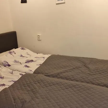 1 & 2 Bedrooms Gardemoen Oslo Residents Apartmán *