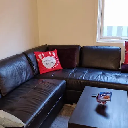 1 & 2 Bedrooms Gardemoen Oslo Residents Apartment Gjerdrum
