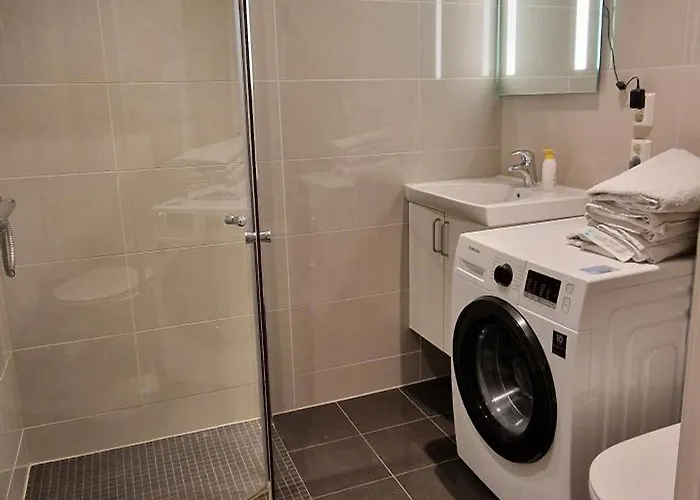 1 & 2 Bedrooms Gardemoen Oslo Residents Apartamento Gjerdrum